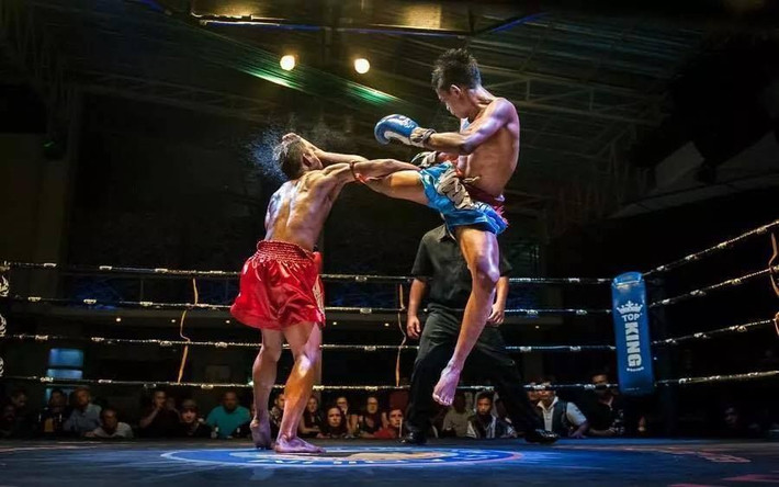 12. Muay Thái – võ thuật truyền thống. Muay Thái là môn võ thuật nổi tiếng của Thái Lan, được biết đến với tên gọi "nghệ thuật bát chi" nhờ sử dụng tay, chân, khuỷu tay và đầu gối. Ảnh: Pinterest.
