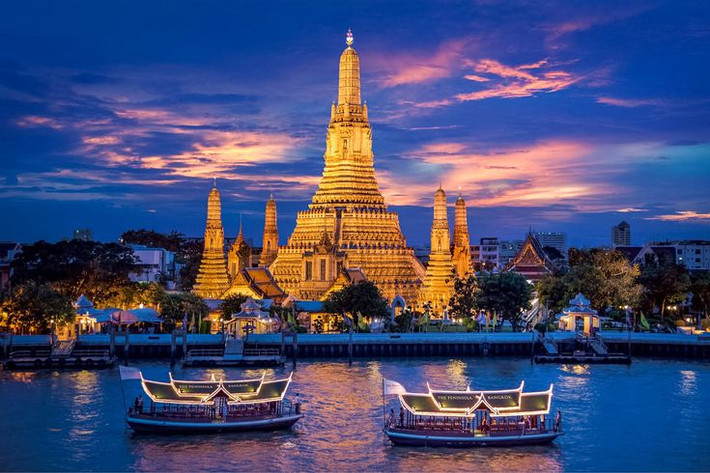 3. Thủ đô có tên cực dài. Tên chính thức của thủ đô Bangkok là: Krung Thep Maha Nakhon Amon Rattanakosin Mahinthara Ayutthaya Mahadilok Phop Noppharat Ratchathani Burirom Udomratchaniwet Mahasathan Amon Piman Awatansathit Sakkathattiya Witsanukam Prasit. Ảnh: Pinterest.