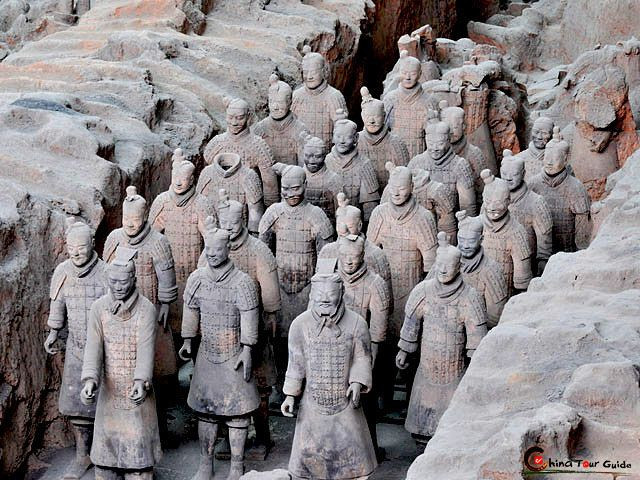 5. Sử dụng kỹ thuật tiên tiến: Các bức tượng được làm bằng đất sét và nung ở nhiệt độ cao để tăng độ bền, một kỹ thuật rất tiên tiến vào thời kỳ đó. Ảnh: Pinterest.