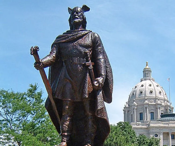 15. Huyền thoại Leif Erikson được công nhận. Ngày 9 tháng 10 được công nhận là Ngày Leif Erikson tại nươc Mỹ để vinh danh người Viking và hành trình khám phá châu Mỹ của họ. Ảnh: Pinterest.