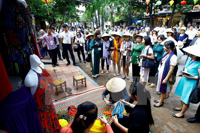 Phu nhân Chủ tịch nước Trần Đại Quang dự Chương trình Tổng duyệt các hoạt động của Tuần lễ Cấp cao APEC 2017. (Ảnh: TTXVN)