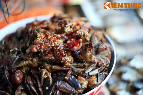 Mắm ba khía là loại mắm được làm từ con ba khía (một loài cua có càng to, sống tập trung ở vùng nước lợ, mặn của đồng bằng sông Cửu Long), được ưa chuộng cả ở vùng Nam Bộ và Campuchia.