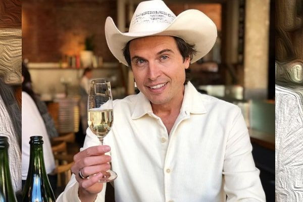 6. Những người em thành đạt. Em trai của Elon Musk là Kimbal Musk, một doanh nhân trong lĩnh vực thực phẩm bền vững và là người sáng lập tổ chức phi lợi nhuận Big Green, chuyên hỗ trợ giáo dục nông nghiệp cho trẻ em. Ảnh: Pinterest.