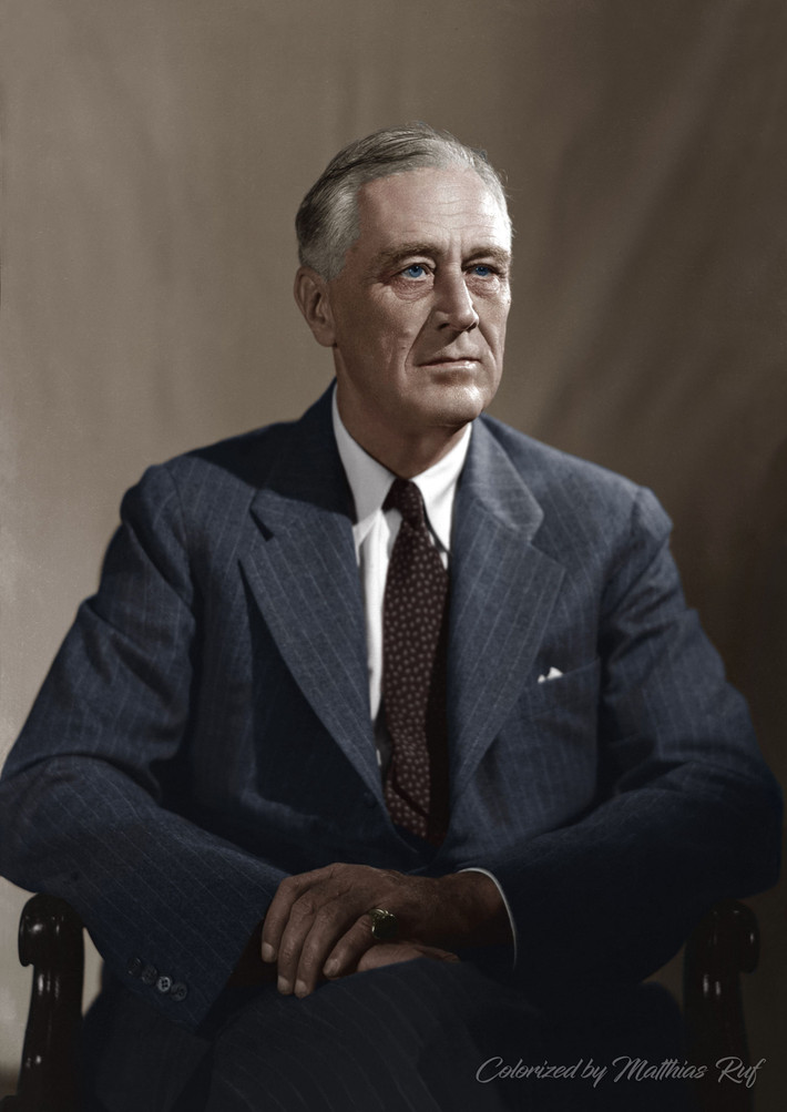 4. Franklin D. Roosevelt (1933-1945). Franklin D. Roosevelt sinh năm 1882, là thành viên của gia đình Roosevelt nổi tiếng và có quan hệ họ hàng xa với Theodore Roosevelt. Ông học ở Harvard và có một sự nghiệp chính trị vững chắc. Ảnh: Pinterest.