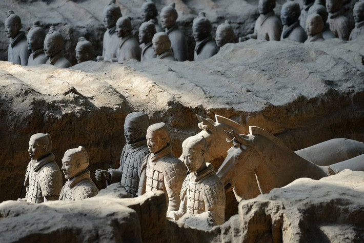 9. Các thợ xây đã bị giết để bảo mật bí mật. Theo truyền thuyết, nhiều thợ xây dựng lăng mộ đã bị giết sau khi hoàn thành công trình, để đảm bảo bí mật của lăng mộ không bị tiết lộ. Ảnh: Pinterest.