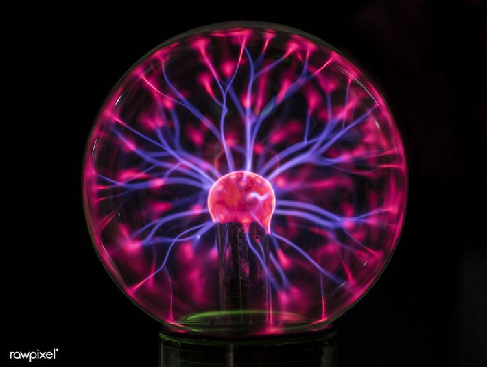 10. Có thể phát ra sóng vô tuyến. Plasma cũng có khả năng phát ra sóng vô tuyến. Một số nguồn sóng vô tuyến trong vũ trụ, như các pulsar và một số quasar, là kết quả của sự hiện diện của plasma. Ảnh: Pinterest.