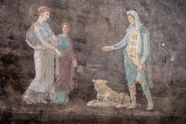 6. Các bức bích họa La Mã mới tại Pompeii, Ý. Các bức bích họa miêu tả thần thoại Hy Lạp, bao gồm Helen of Troy và Apollo đã được tìm thấy ở Pompeii, thể hiện sự giao thoa văn hóa Hy Lạp-La Mã. Ảnh: Saudi Gazette.