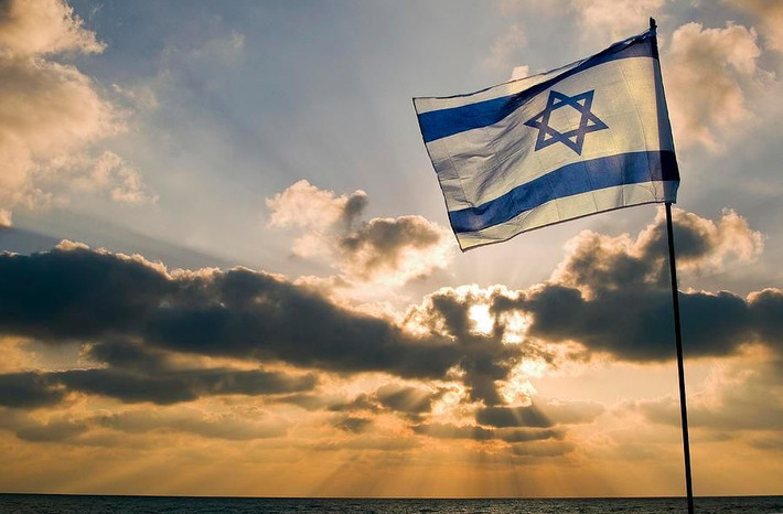 1. Quốc gia trẻ tuổi với lịch sử cổ xưa. Nhà nước Israel được thành lập vào năm 1948, nhưng lịch sử của vùng đất này và dân tộc Do Thái đã có từ hơn 3.000 năm trước. Ảnh: Pinterest.