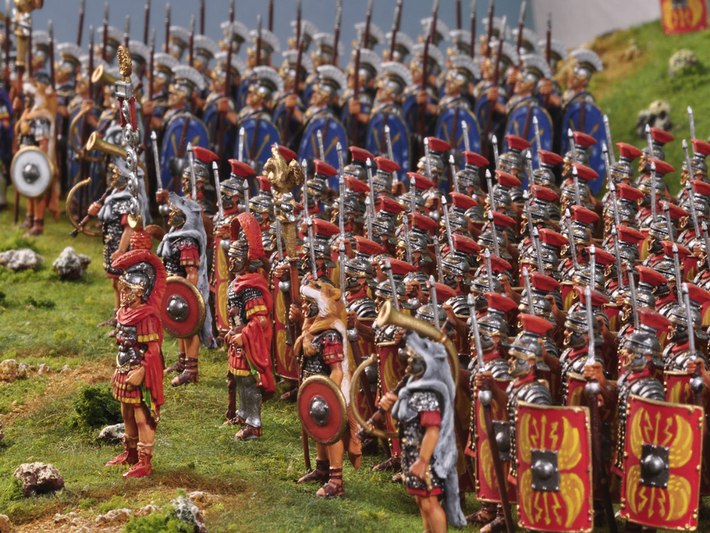 Là người họ hàng của Hoàng đế La Mã Augustus, Varus nắm chức vụ thống đốc quân sự vùng đất Syria trước khi được điều chuyển sang làm nhiệm vụ trấn áp một cuộc nổi loạn ở Đức.