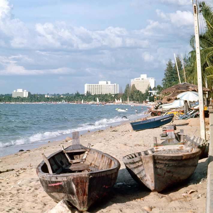 Trên bãi biển Pattaya năm 1978.