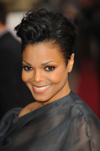 20. Siêu sao ca nhạc Mỹ Janet Jackson (1977) luôn khiến fan hâm mộ choáng váng vì sự quyến rũ của mình.