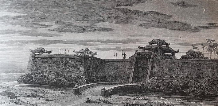 Pháo đài ở Cam Lộ, Quảng Trị. Đây là hình ảnh minh họa cho bài viết của tiến sĩ Jules Harmand, nhà thám hiểm, nhà tự nhiên học, dân tộc học và nhà ngoại giao người Pháp đã làm việc tại Đông Dương trong nhiều thập niên.