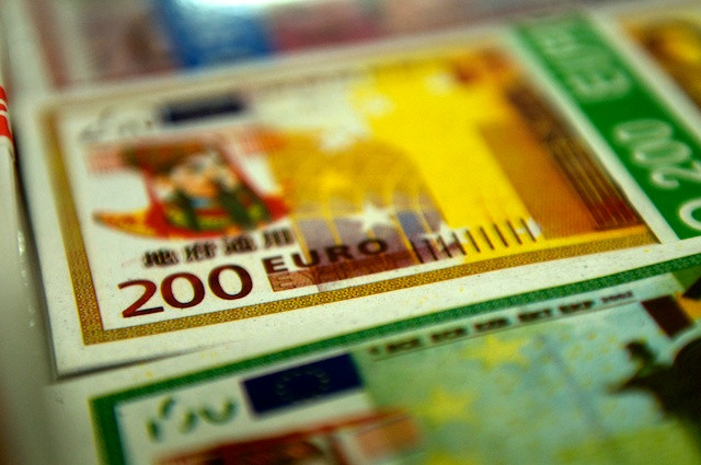 Tiền âm phủ mệnh giá 200 Euro.