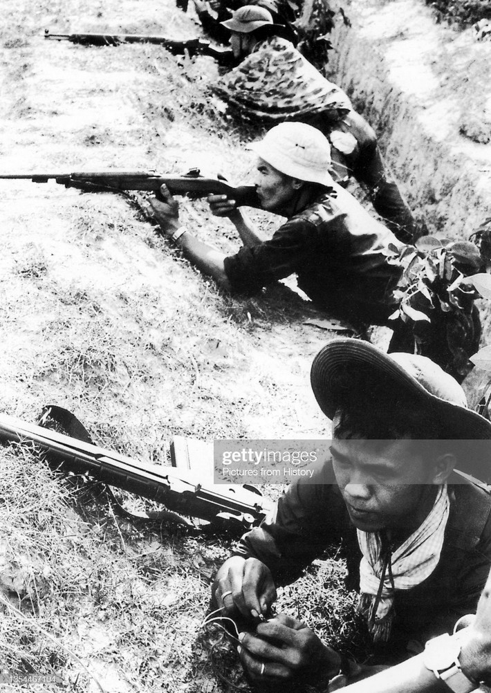 Các chiến sĩ giải phóng chiến đầu ở Đồng Dù, Củ Chi năm 1966.