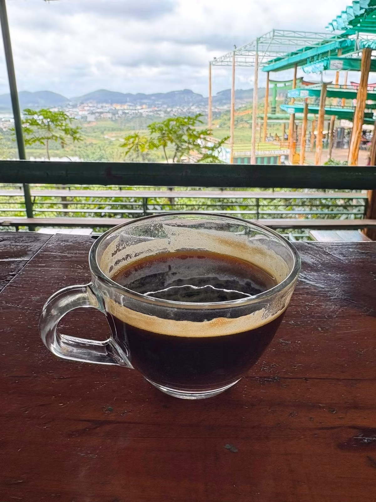 Hóa đơn đồ uống và ly cà phê 110.000 đồng anh An sử dụng tại M. Coffee Garden.