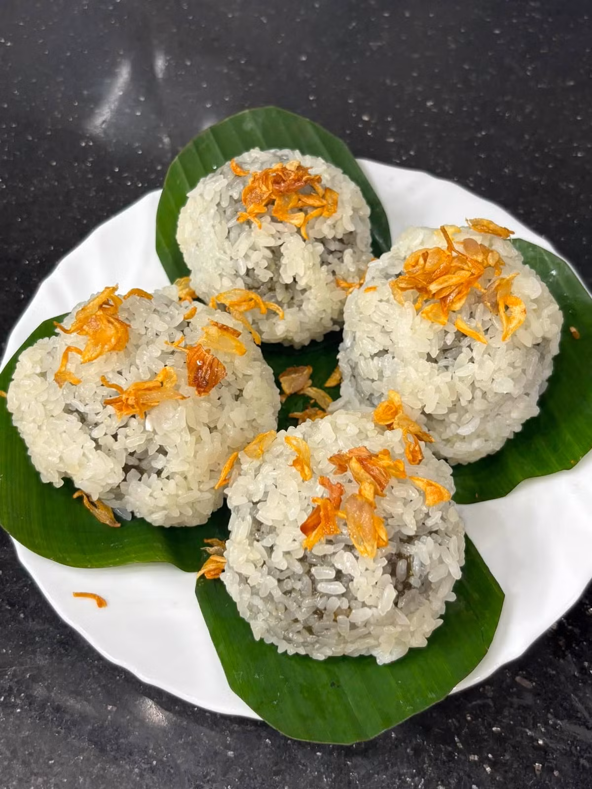 Gallery - Loại rau dại mọc đầy ruộng, thơm phức, giàu vitamin, làm bánh cực ngon - image 4