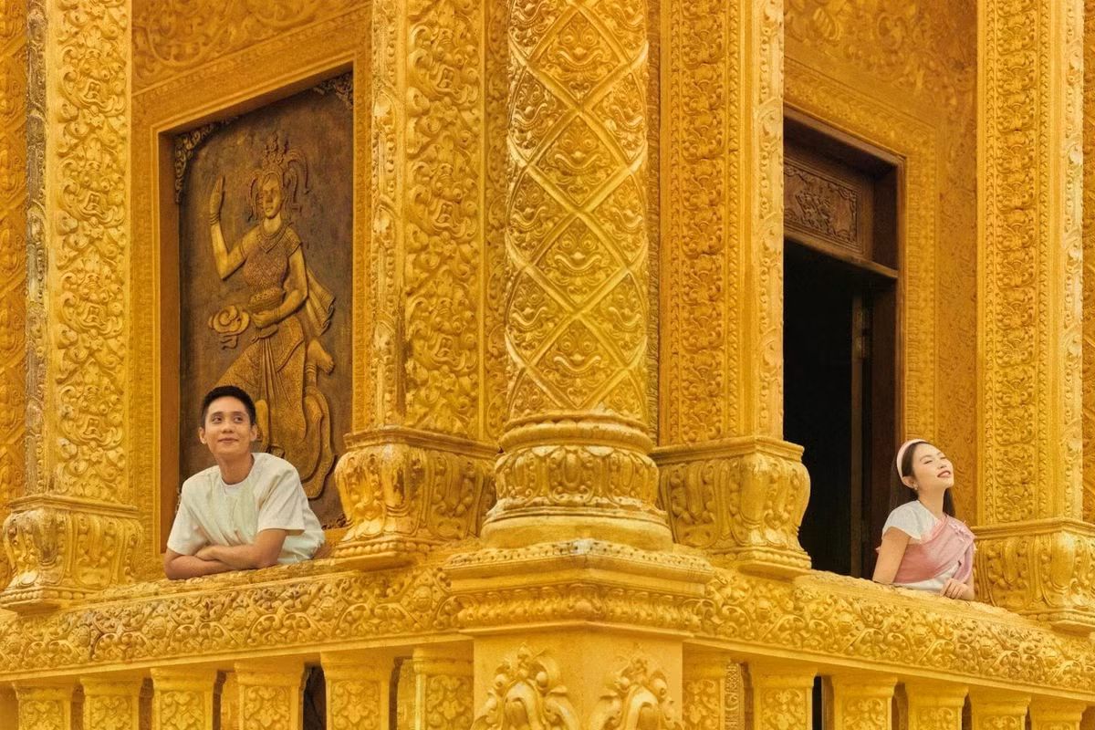 Sau khi xuất hiện trong MV Thiên đường với người thương vừa ra mắt của Phương Mỹ Chi, chùa Vàm Ray ở xã Hàm Giang, Vĩnh Long (Trà Vinh cũ) bất ngờ được giới trẻ tìm kiếm và đổ xô đến chụp ảnh với trang phục truyền thống Khmer. Trong MV, ngôi chùa hiện lên mãn nhãn với những góc máy rộng và phân cảnh cận, truyền tải được nét sinh hoạt văn hóa Khmer Nam Bộ đặc trưng.
