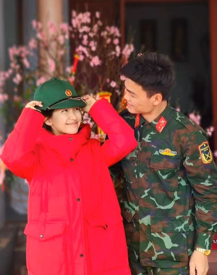 Mối quan hệ của cặp đôi phủ sóng mạng xã hội.