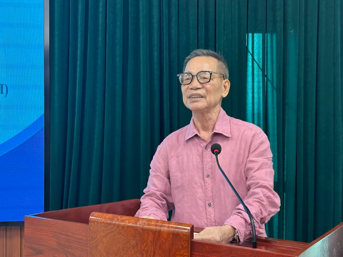TS. Nguyễn Đình Bồng, Phó Chủ tịch Hội Khoa học Đất Việt Nam phát biểu