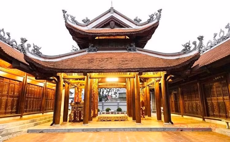 Diện mạo khang trang, toát lên không khí trang nghiêm nơi thời tự Nam Việt Đế Lý Bí.