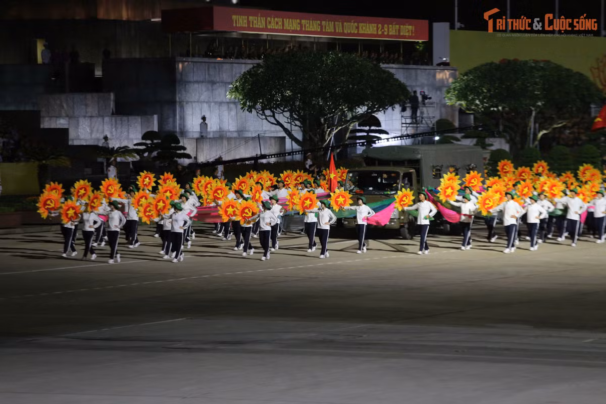 kto-tr_vu28.jpg