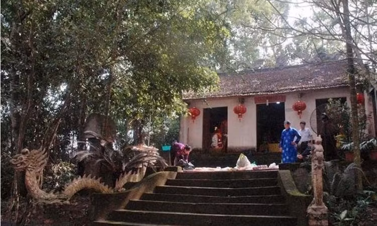 Diện mạo Đền Mục trước đây.