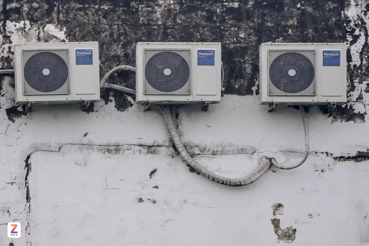 Hệ thống máy lạnh được bố trí ở nhiều nơi, cho thấy công trình từng chuẩn bị sẵn sàng cho hoạt động. (Ảnh: Zing).