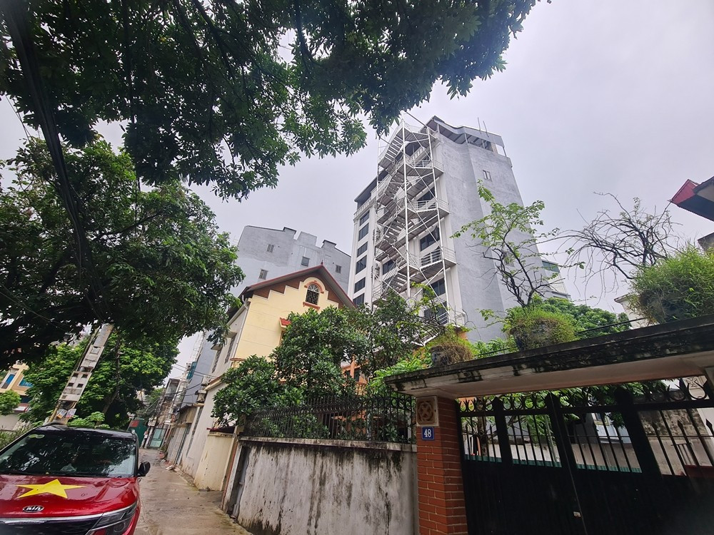 View - Cận cảnh loạt công trình vi phạm xây dựng bị 'điểm mặt' ở Hà Nội | Báo Tri thức và Cuộc sống - TIN TỨC PHỔ BIẾN KIẾN THỨC 24H