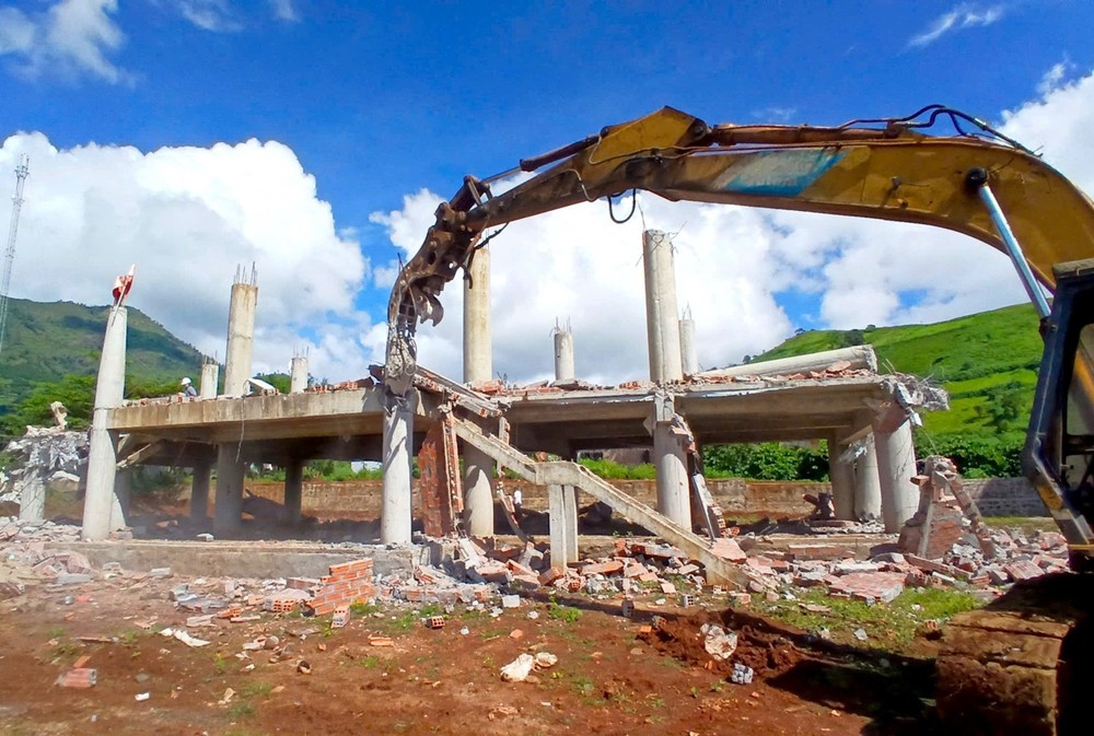 View - Cận cảnh tháo dỡ nhà rông tiền tỷ ở Gia Lai | Báo Tri thức và Cuộc sống - TIN TỨC PHỔ BIẾN KIẾN THỨC 24H