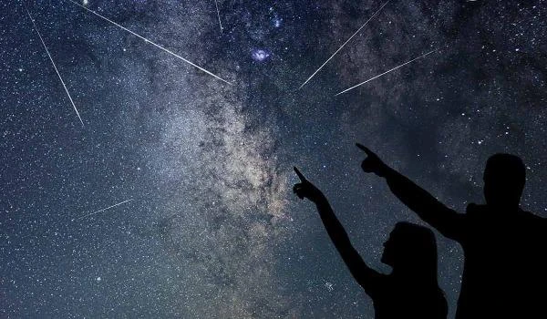 Việt Nam sắp đón mưa sao băng tháng 10 tuyệt đẹp