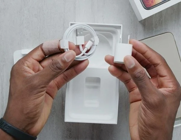 Thêm bằng chứng cho thấy Apple ngày càng “chiêu trò” với iPhone 12