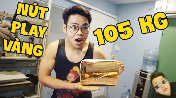 Xuất hiện Youtuber ẩm thực “vượt mặt” Bà Tân Vlog về lượt xem