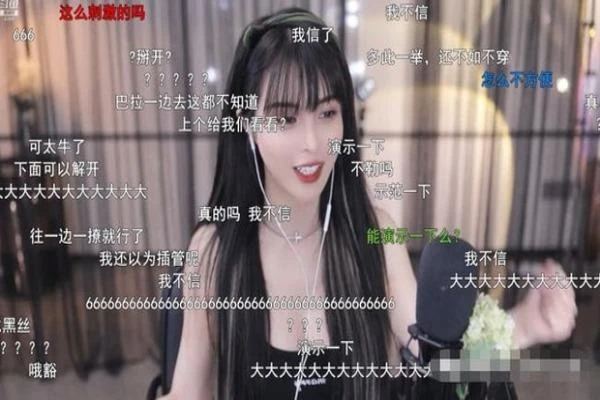 Nữ streamer phát ngôn gây choáng về chuyện nhạy cảm