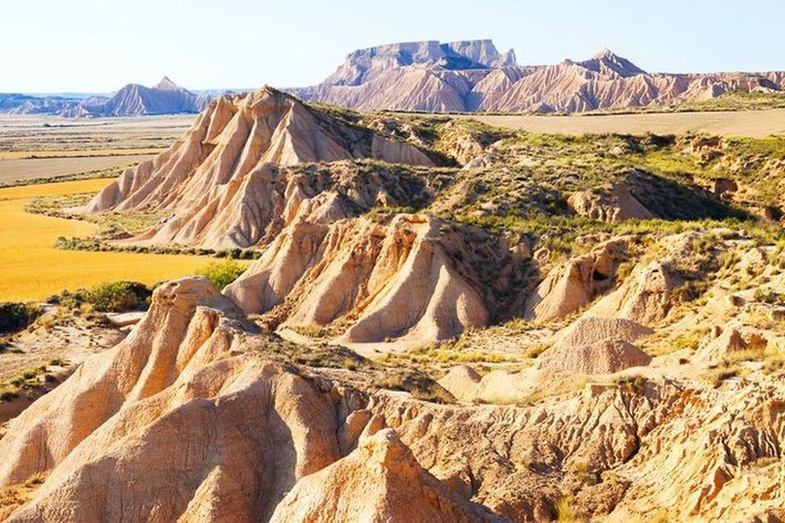 5. Khu dự trữ sinh quyển UNESCO. Từ năm 2000, Bardenas Reales được UNESCO công nhận là Khu dự trữ sinh quyển, bảo tồn hệ sinh thái độc đáo của vùng bán hoang mạc này. Ảnh: Pinterest.