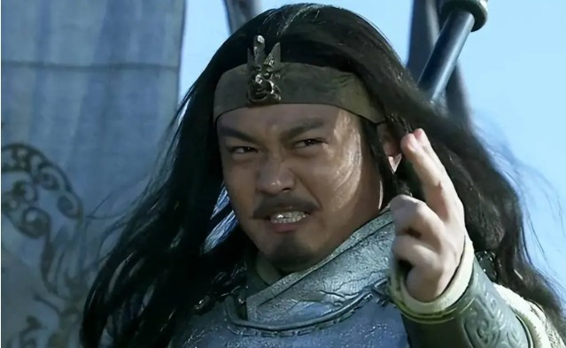 Mã Siêu: Vị trí thứ tư thuộc về Mã Siêu. Ông là một trong số ít những mãnh tướng trong thời Tam Quốc có thể đối đầu và nhiều lần giành chiến thắng trước Tào Tháo. Đặc biệt, trong trận Đồng Quan và trận Vị Thủy, Mã Siêu đã nhiều lần đánh bại Tào Tháo, khiến người đời phải kinh ngạc.