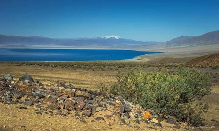 Lưu vực khổng lồ. Lưu vực Uvs rộng gần 70.000 km², được UNESCO công nhận là Di sản Thiên nhiên Thế giới nhờ cảnh quan và đa dạng sinh học. Ảnh: Pinterest.