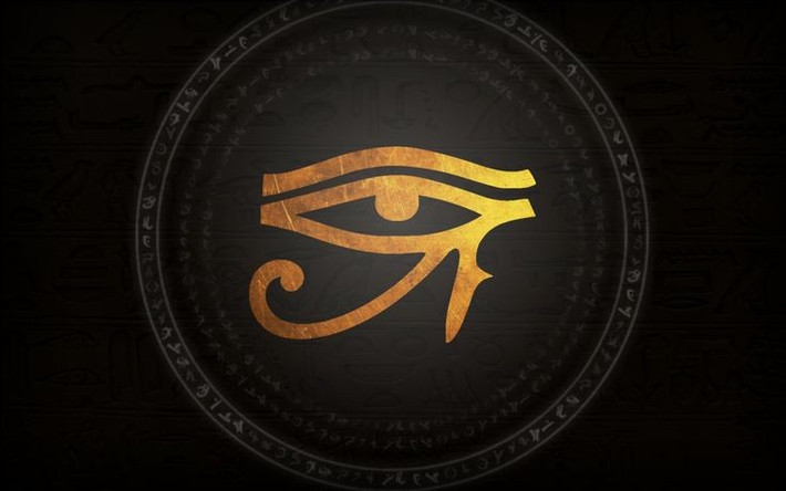 7. Horus mất một mắt trong trận chiến. Mắt trái của Horus bị Seth làm tổn thương, sau đó được chữa lành và trở thành biểu tượng "Mắt Horus" thiêng liêng trong văn hóa Ai Cập. Ảnh: Pinterest.
