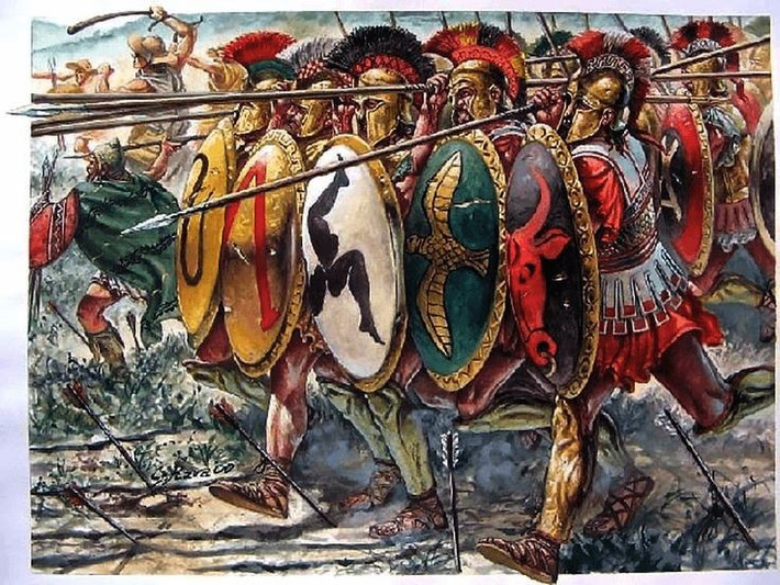 6. Socrates từng tham chiến. Nhà hiền triết Socrates có mặt trong trận Delium với tư cách lính hoplite, và được kể lại đã cứu bạn bè rút lui trong hỗn loạn. Ảnh: Pinterest.