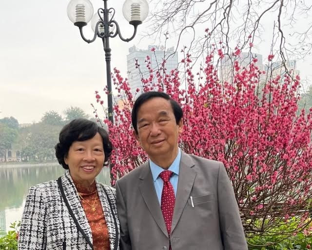 PGS Nguyễn Kim Nữ Hiếu và người bạn đời, GS Nguyễn Lân Dũng. Ảnh: NVCC. gs-nguyen-lan-dung.jpg