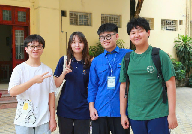 Thí sinh tham dự kỳ thi vào lớp 10 Trường THPT Chuyên Đại học Sư phạm Hà Nội. Ảnh: Chuyên ĐH Sư phạm Hà Nội. chuyen-su-pham.jpg