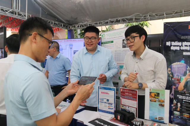 Khi người dùng quét một hình ảnh nhất định bằng phần mềm, hệ thống sẽ hiển thị mô hình 3D của đối tượng. Ảnh: Mai Loan. img-5487.jpg