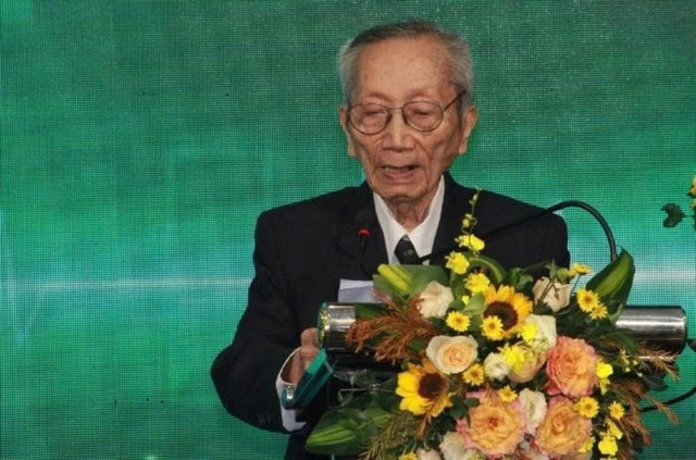Giáo sư Nguyễn Bửu Triều dự và phát biểu tại lễ kỷ niệm 75 năm thành lập Bộ môn Ngoại. (Ảnh: MOH). gs-nguyen-buu-trieu.jpg