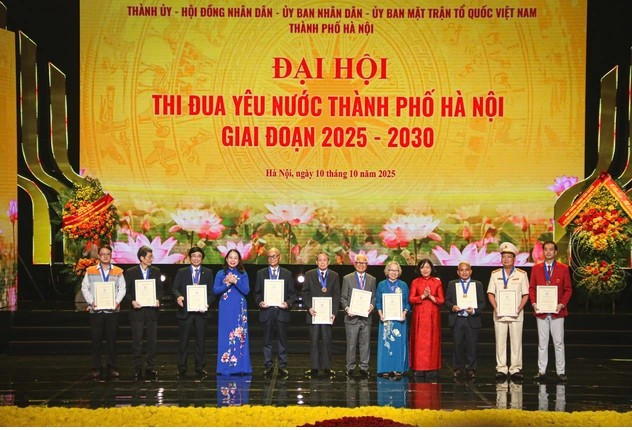 Vinh danh 10 Công dân Thủ đô ưu tú năm 2025. bs-hieu-4.png