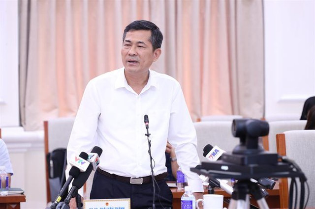 PGS Thái Văn Thành, Giám đốc Sở GD&ĐT Nghệ An. thai-van-thanh.jpg