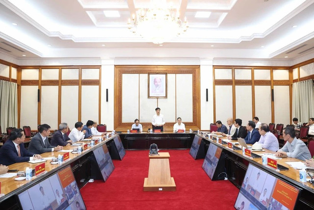 Lễ công bố Quyết định thành lập Hội đồng Tư vấn quốc gia của Ban Chỉ đạo. (Ảnh: Thống Nhất/TTXVN). 8-giao-su.png