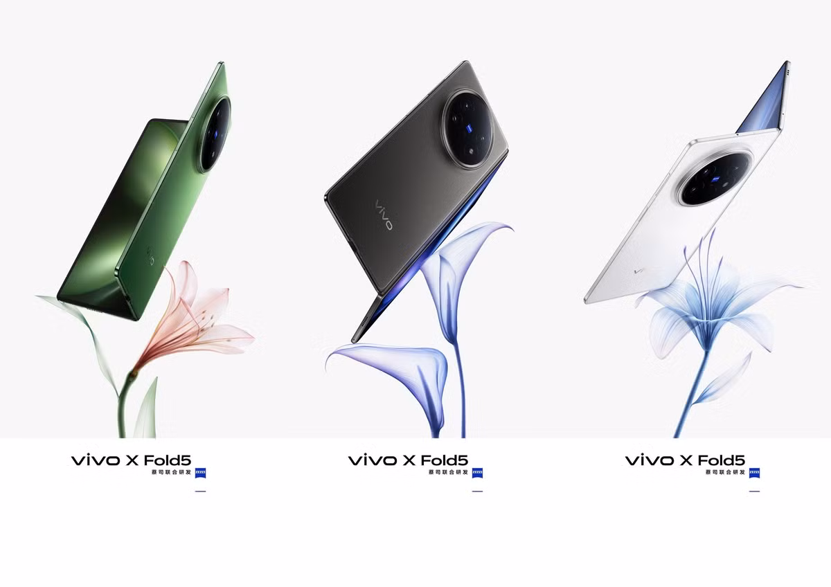 Theo báo cáo, vivo sẽ chỉ ra mắt điện thoại X Fold 5 trong năm nay và không có phiên bản Pro. Đoạn teaser chính thức tiết lộ smartphone gập sắp ra mắt của vivo sẽ nhẹ hơn vivo X Fold 3.