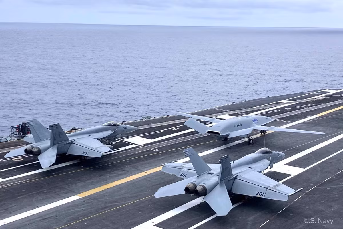 mq-25-nimitz-2-scaled.jpg