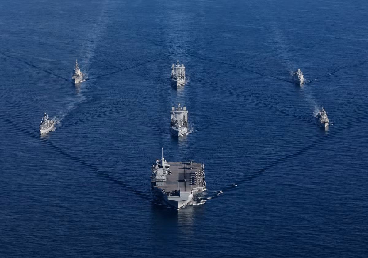 Trong năm 2024, Hải quân Anh từng giao quyền quản lý nhóm tàu sân bay của mình cho NATO khi nhóm tàu này tham gia cuộc tập trận Steadfast Defender 2024.