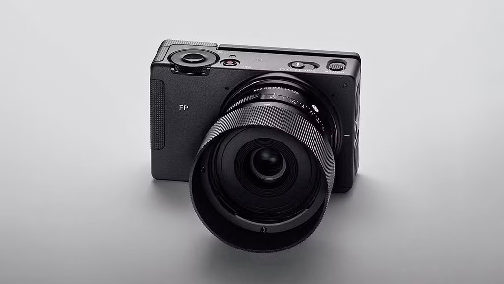 sigma-fp2-001.jpg