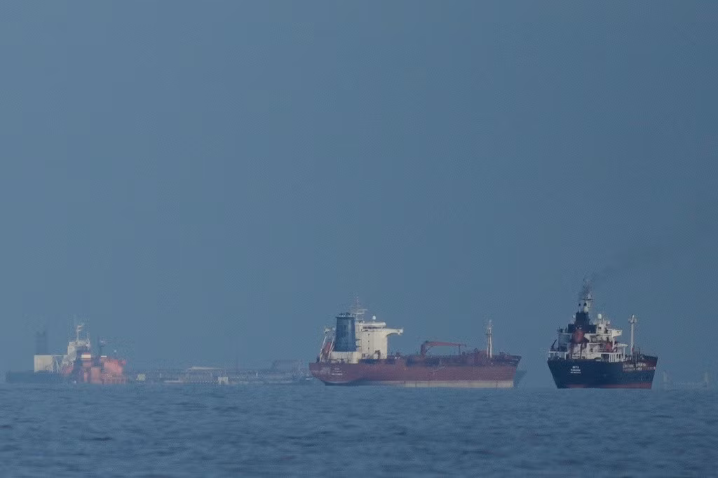 ap26102802553726.jpg